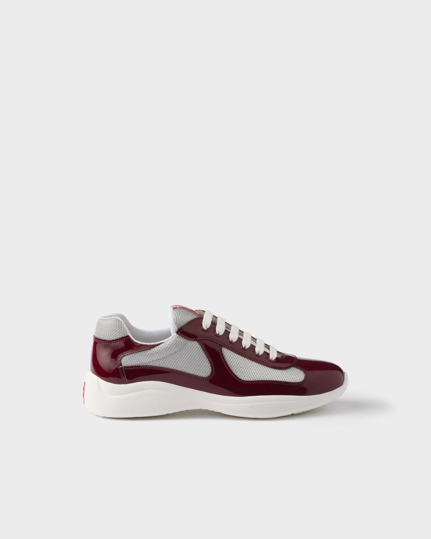 Prada America's Cup – Bordeaux/Blanc